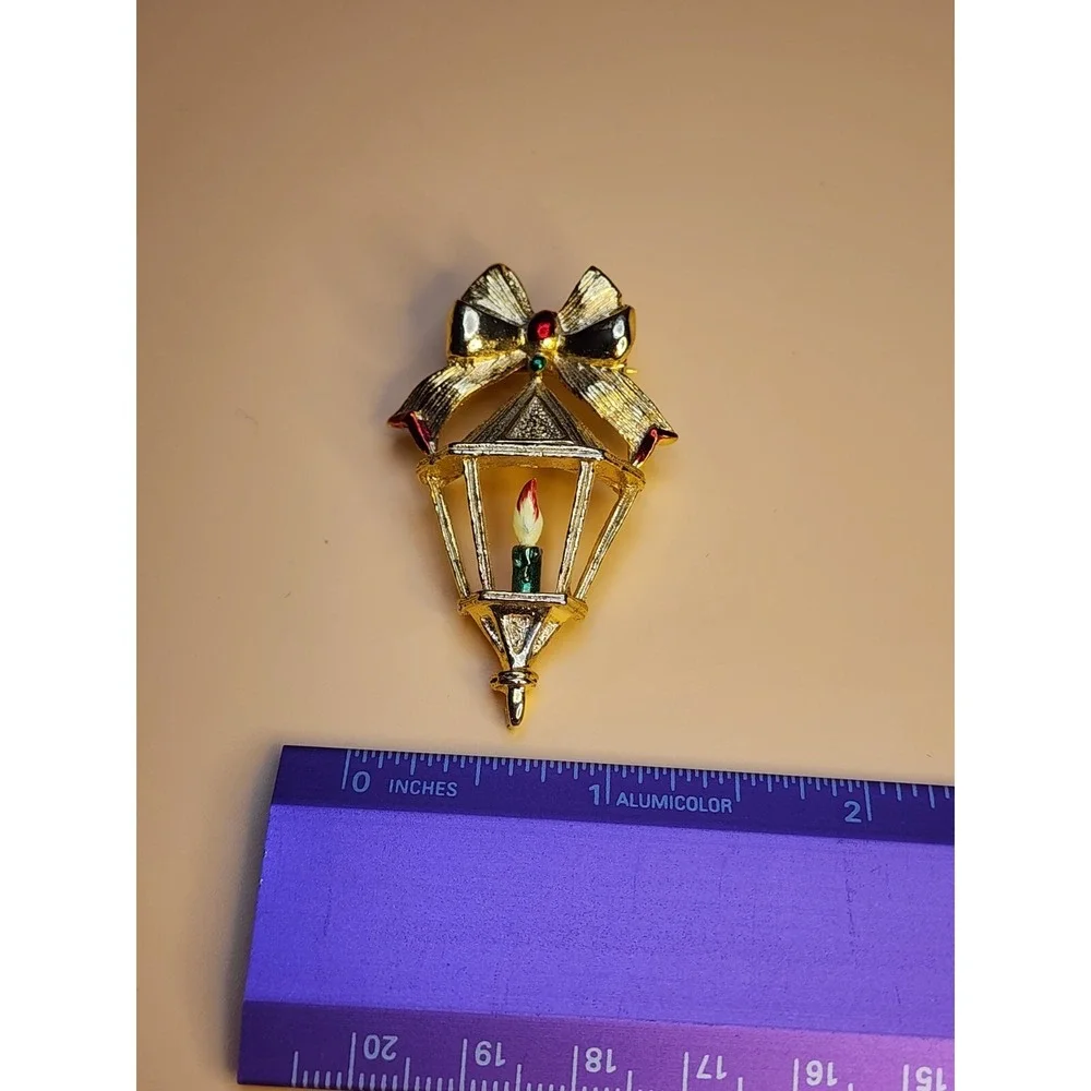 Vtg GERRY's Brooch Pin Lantern Candle Lit Lamp Enamel Gold‎ Tone FREE $HIPPING!!
